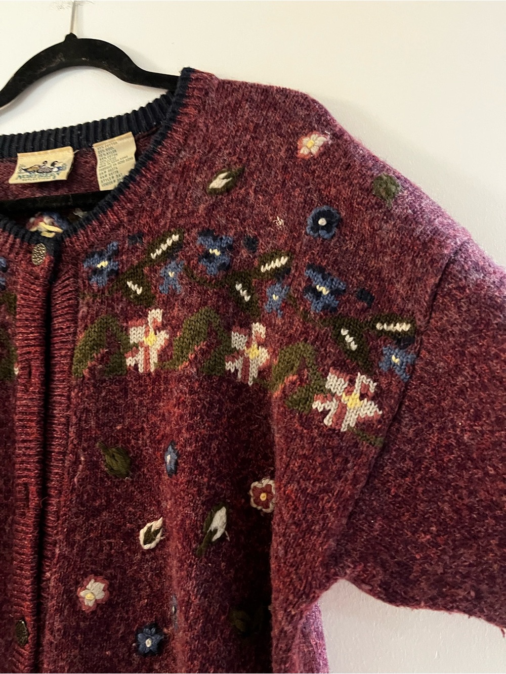Northern Reflections | Vintage Cardigan Sweater - Picture 3 of 14